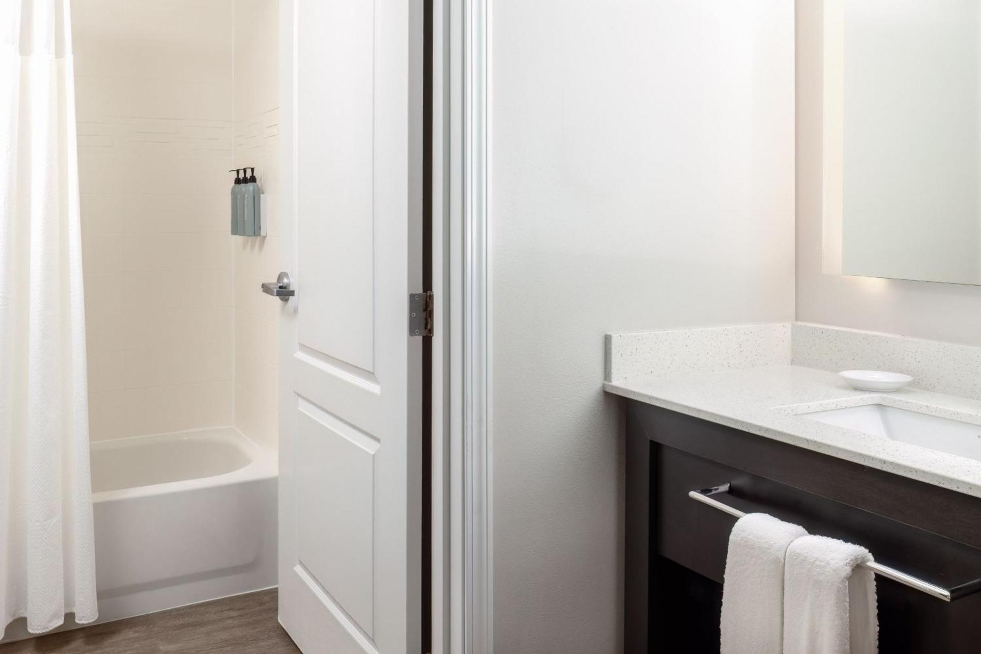 Residence Inn Providence Coventry West Greenwich Exteriör bild